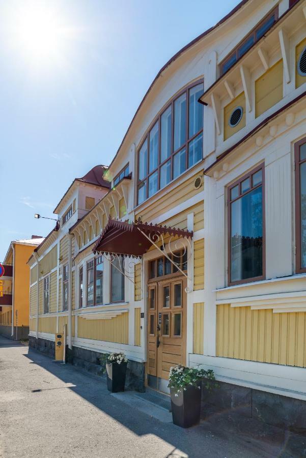 De Gamlas Hem Hotel&Restaurant Oulu Exterior foto